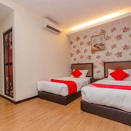 Super Oyo 1214 Oro Hotel Kluang Exterior foto